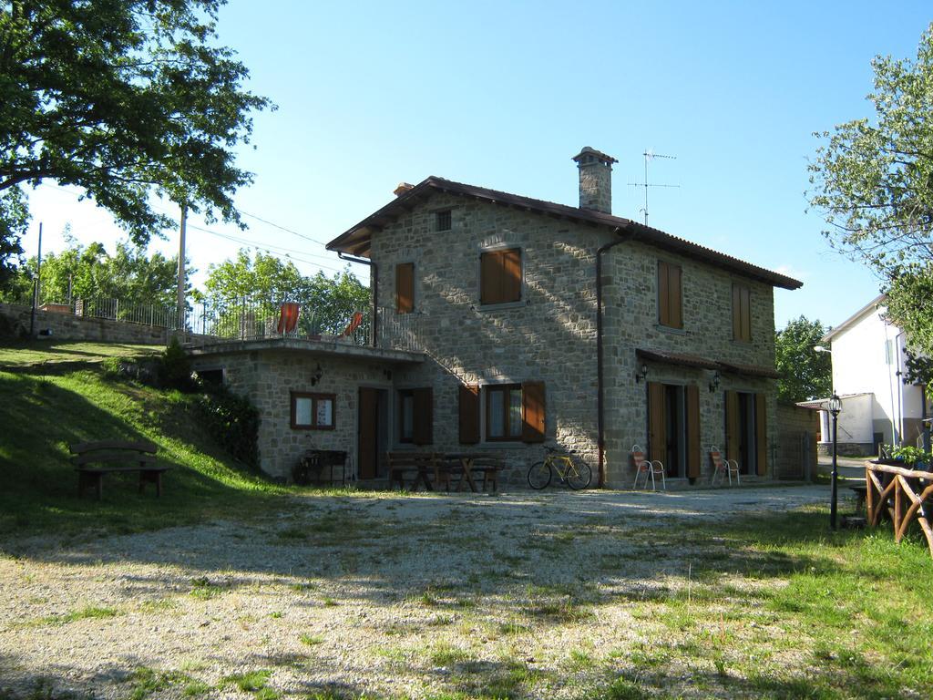 Agriturismo Il Falco Del Monte Fumaiolo Alfero 外观 照片